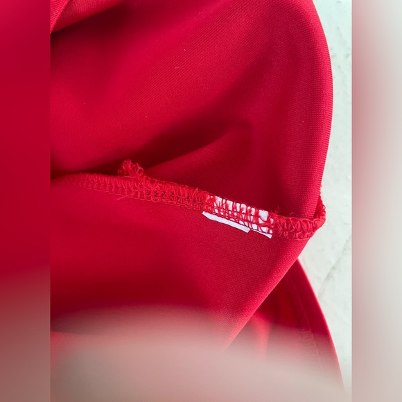 Red Boohoo Night Off Shoulder Midi Dress - Picture 8 of 11